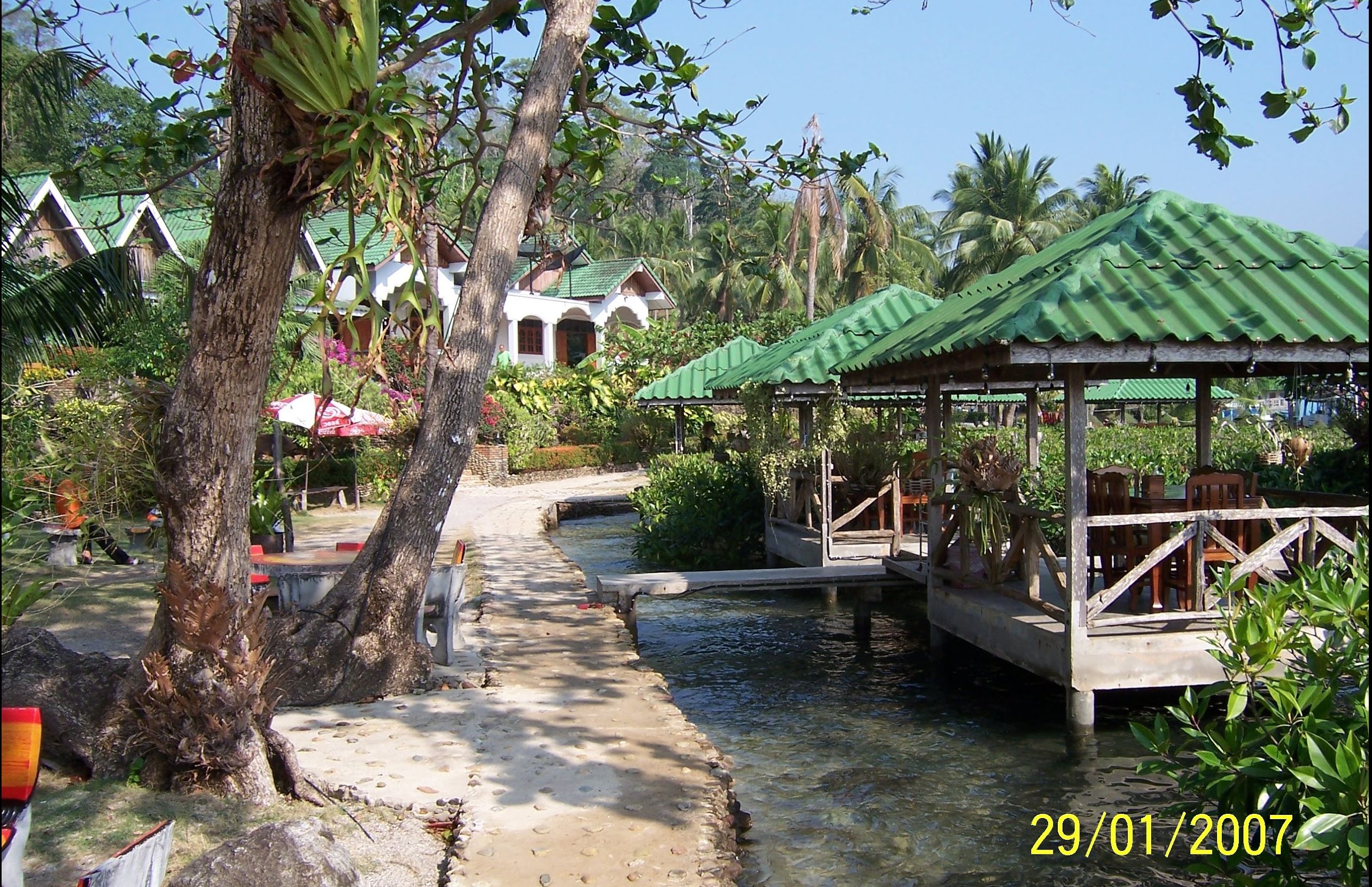 Für die Originalgrösse auf das Bild klicken